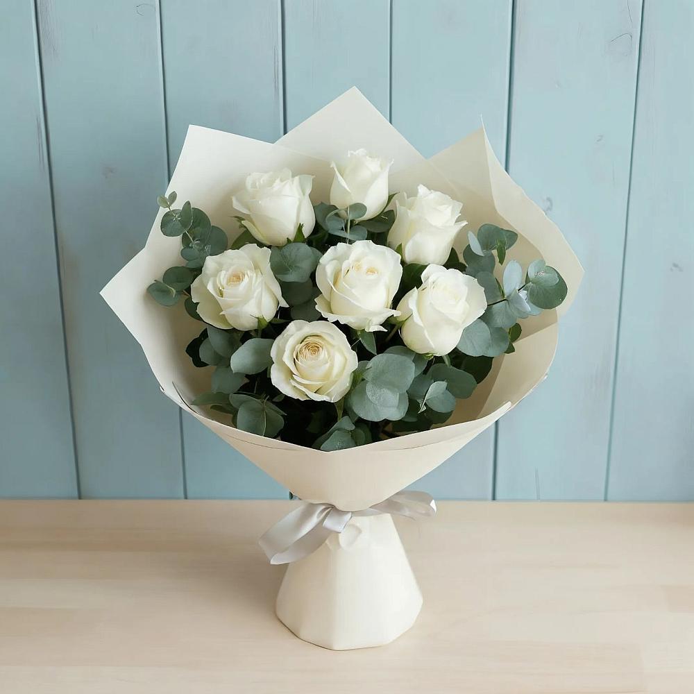 Букет Белые розы в Эвкалипте в Верхней Кугульте