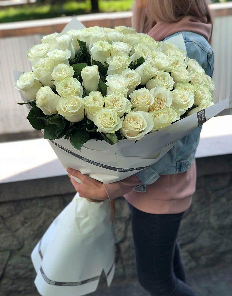 35 Белых роз в Верхней Кугульте Букет 35 Белых роз в Верхней Кугульте