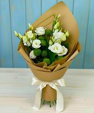 Букет цветов из:  Хризантемы и Лизиантусы в Верхней Кугульте