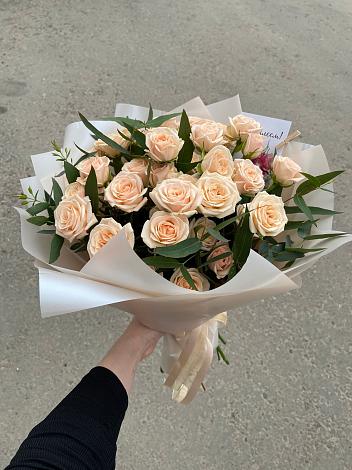 Букет Кремовые розы Латте в Верхней Кугульте