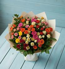 Букет Микс из разноцветных кустовых роз в Верхней Кугульте